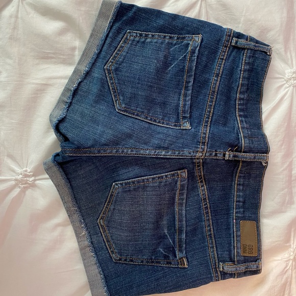 Garage Denim Shorts - Size 3 - Picture 2 of 2